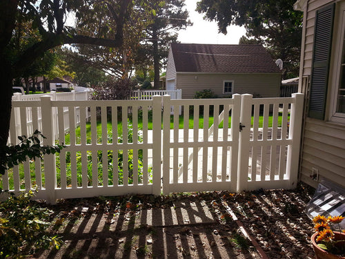 [75 Feet Of Fence] 4' Tall Closed Picket K-17 Vinyl Complete Fence Package